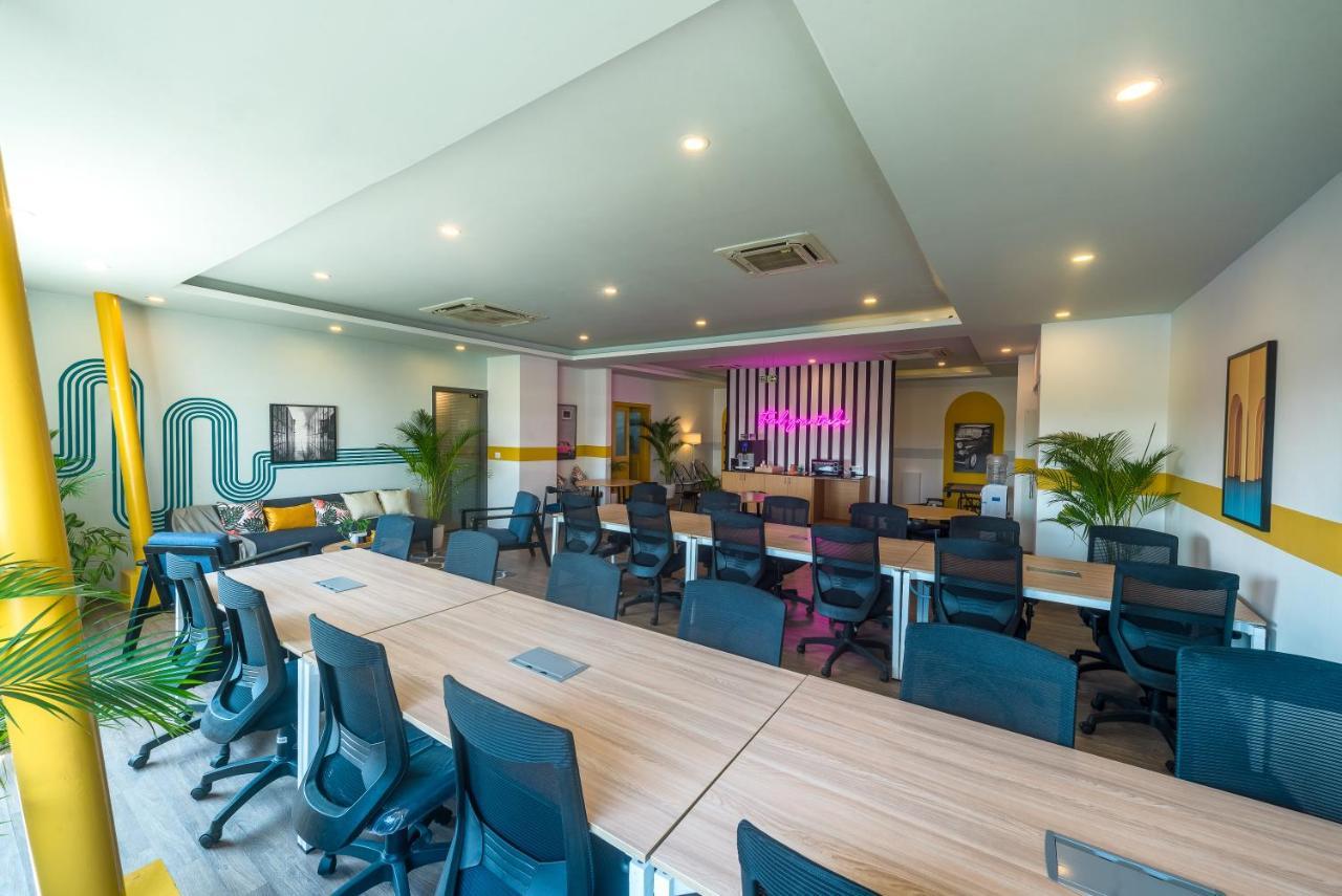 Olive Hotel Indiranagar By Embassy Group 벵갈루루 외부 사진