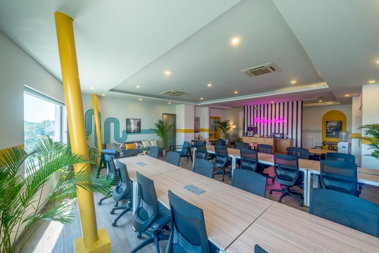 Olive Hotel Indiranagar By Embassy Group 벵갈루루 외부 사진