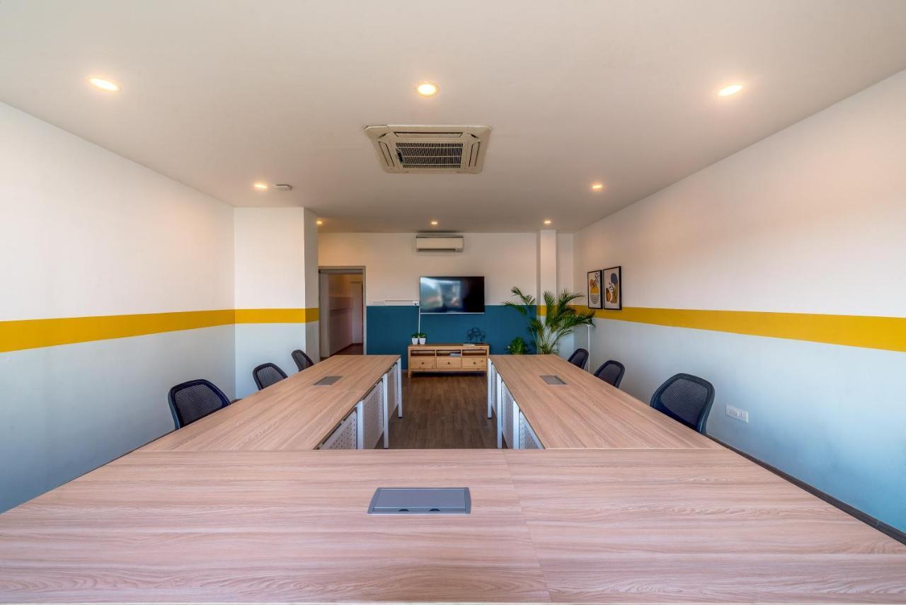 Olive Hotel Indiranagar By Embassy Group 벵갈루루 외부 사진