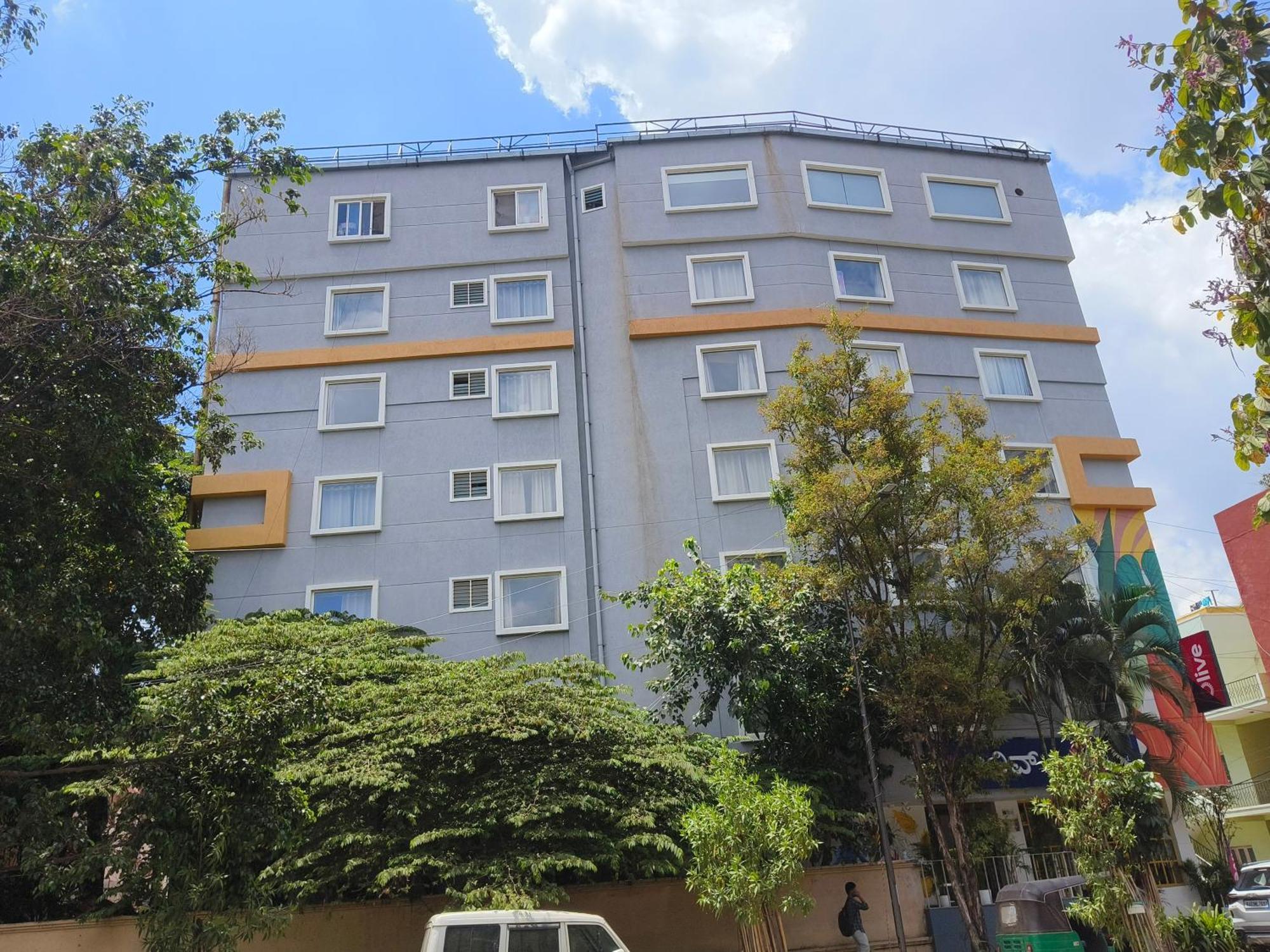 Olive Hotel Indiranagar By Embassy Group 벵갈루루 외부 사진